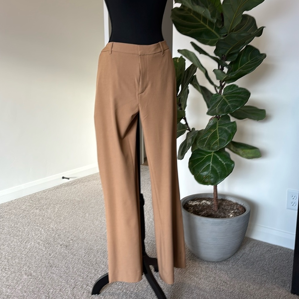 NWOT. Banana Republic Women's Tan Trousers